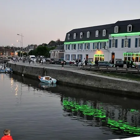 Du Port Et Des Bains 3*