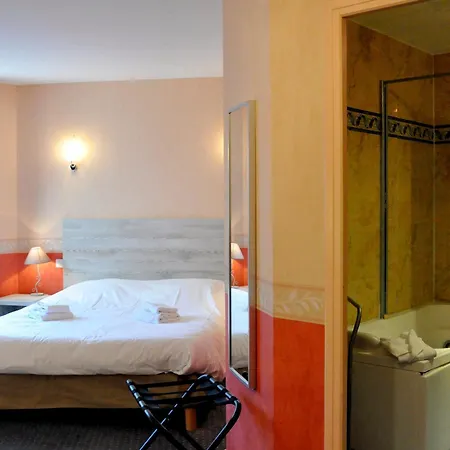 Du Port Et Des Bains Hotel