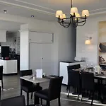 Du Port Et Des Bains 3*