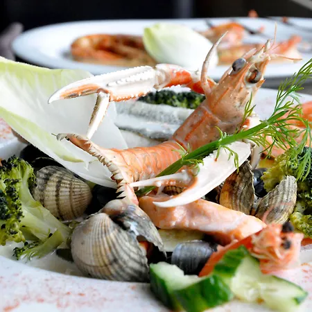 Du Port Et Des Bains 3*