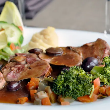 Du Port Et Des Bains Szálloda 3*