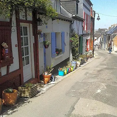 Du Port Et Des Bains