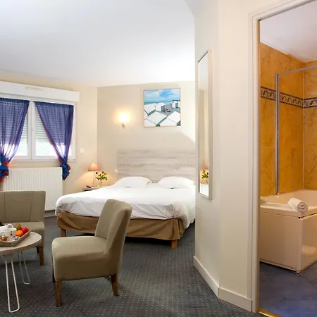 Hotel Du Port Et Des Bains