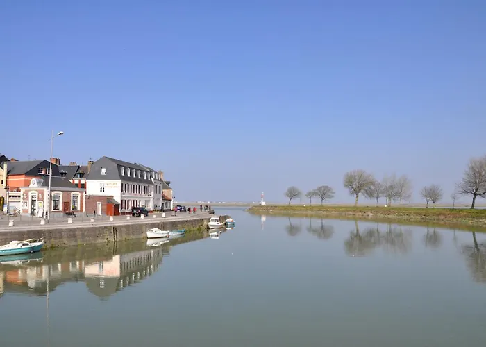 Du Port Et Des Bains Hotel